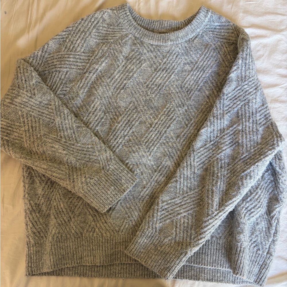 Tradlands Heather Gray Textured Crewneck Sweater - Size M